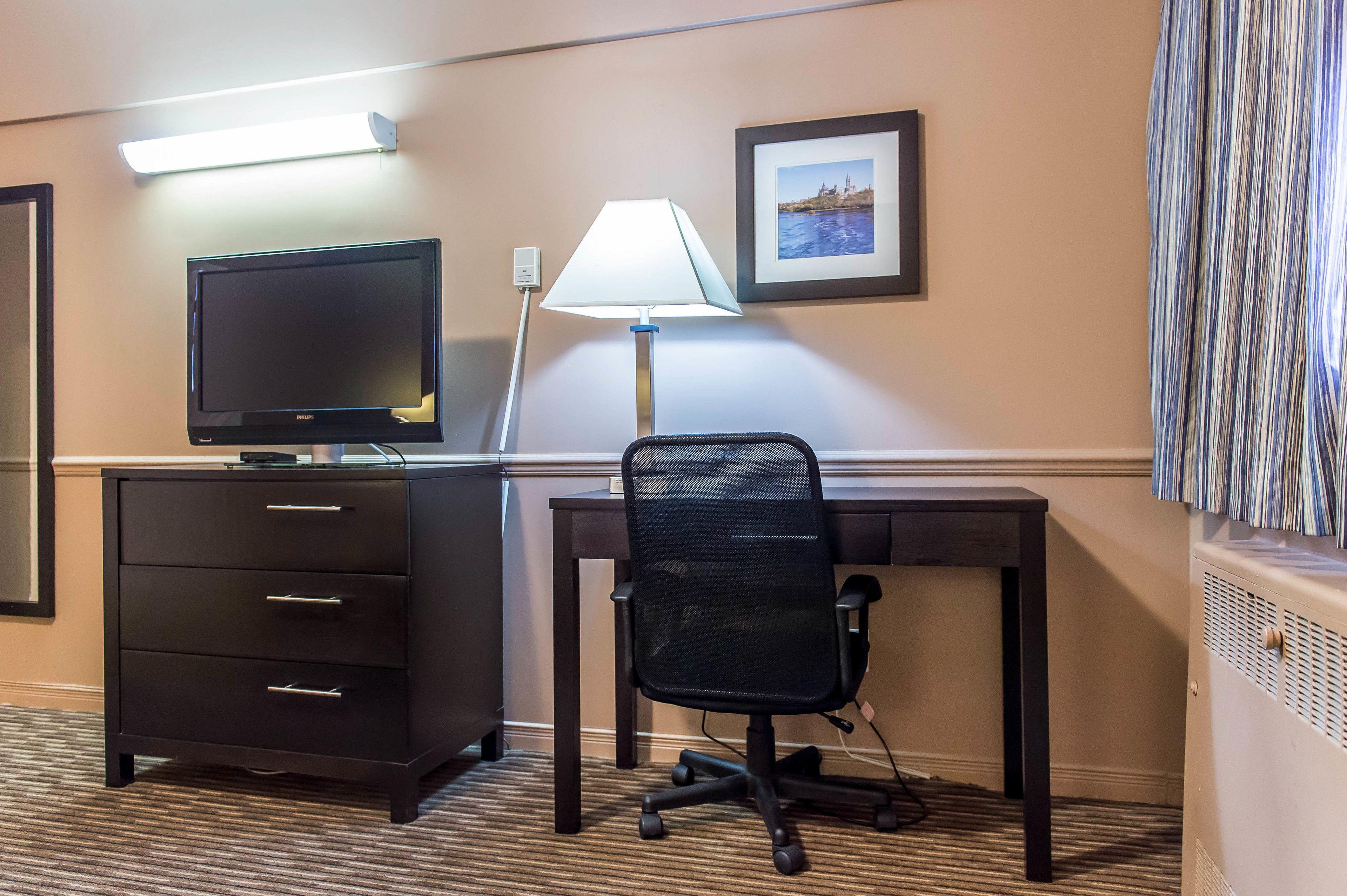 Econo Downtown Lodge