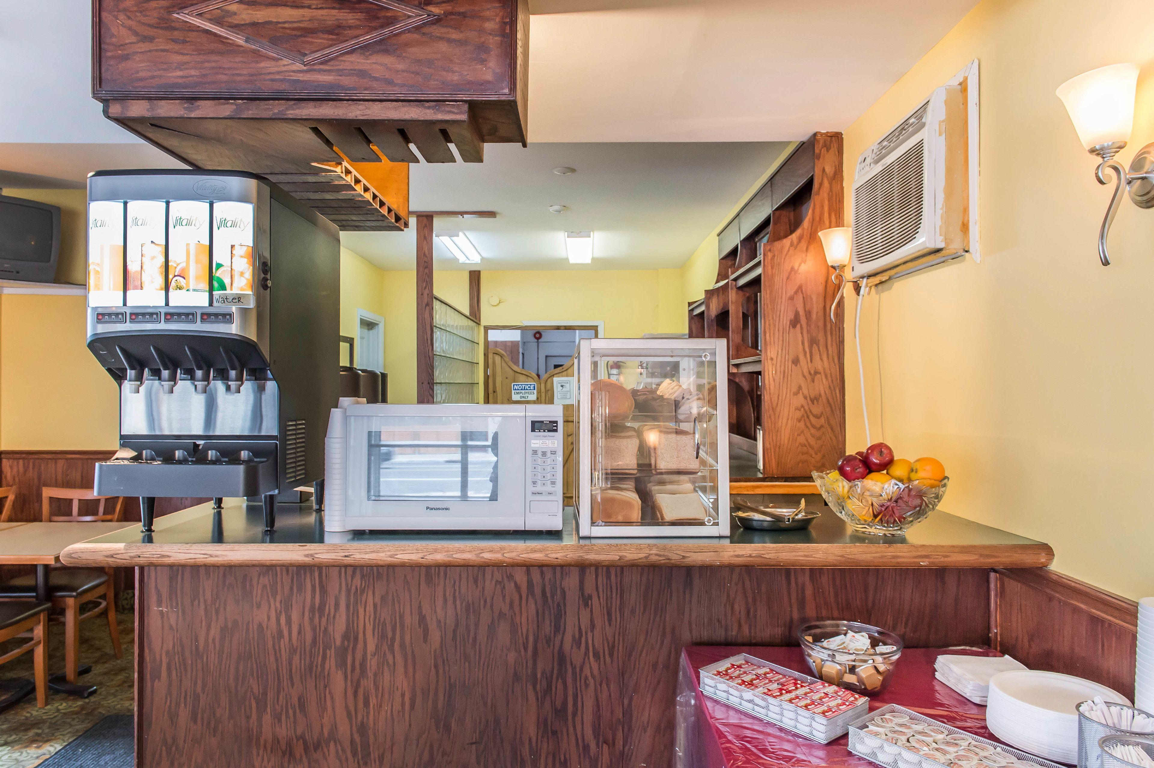 Lodge Econo Downtown