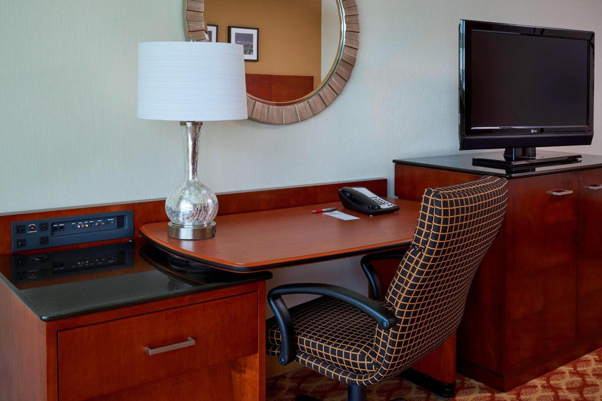 Hotel Marriott 4*
