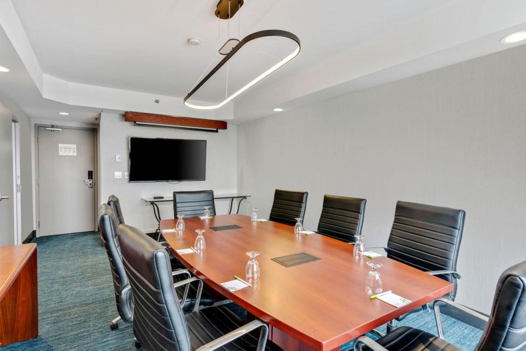 & Kanata By Ihg Hotel 4*