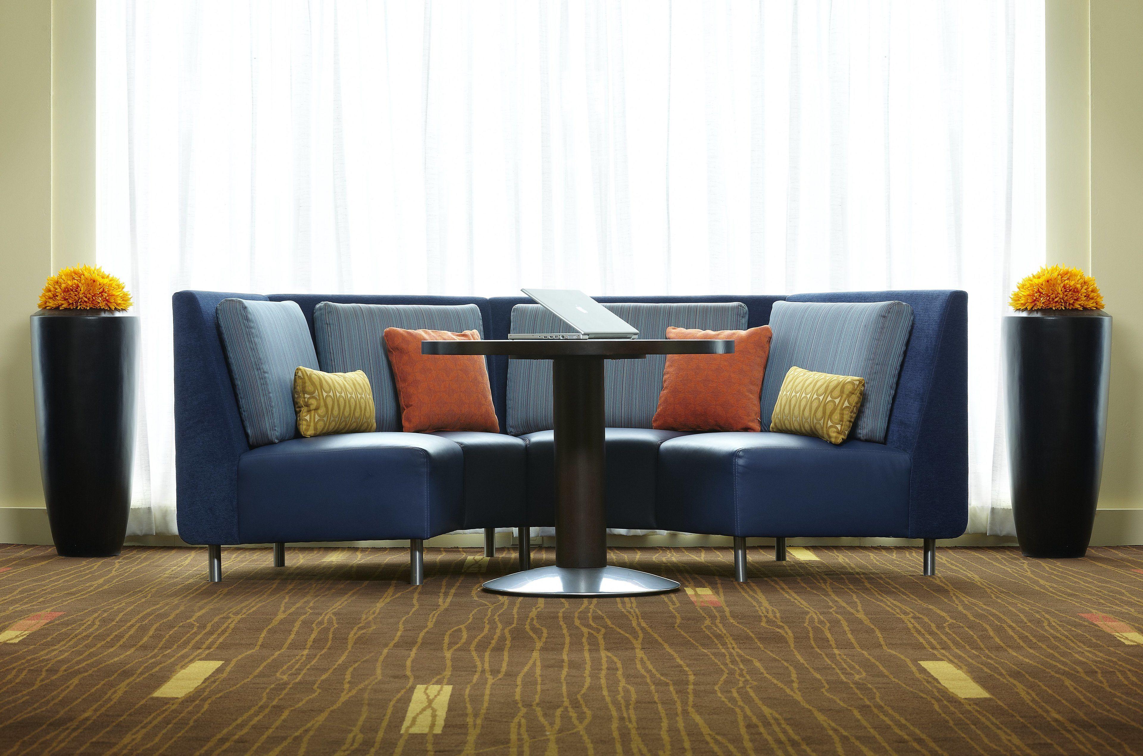 Courtyard By Marriott Downtown Hotel 3*