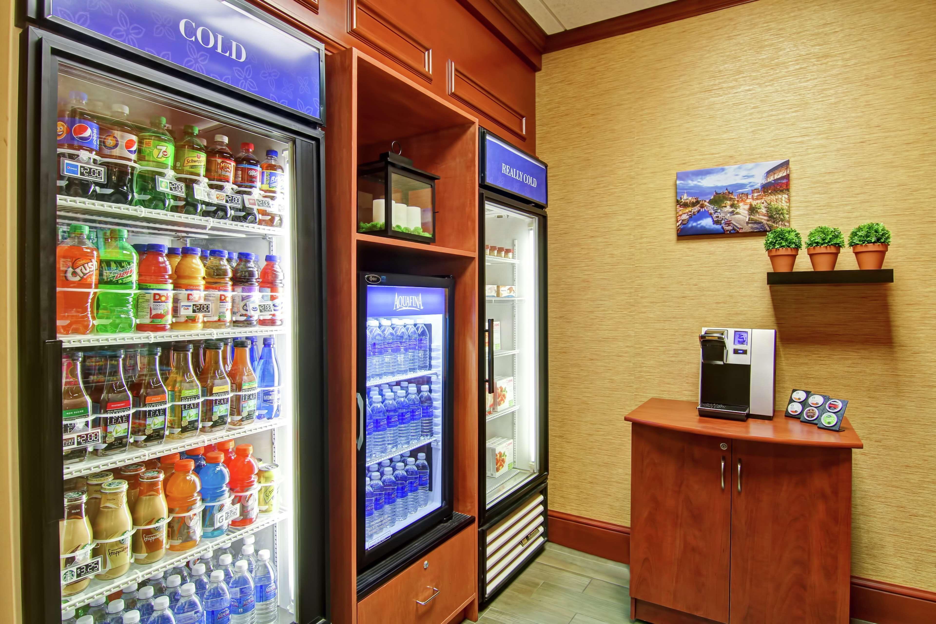 Hotel Hilton Garden Airport 3*