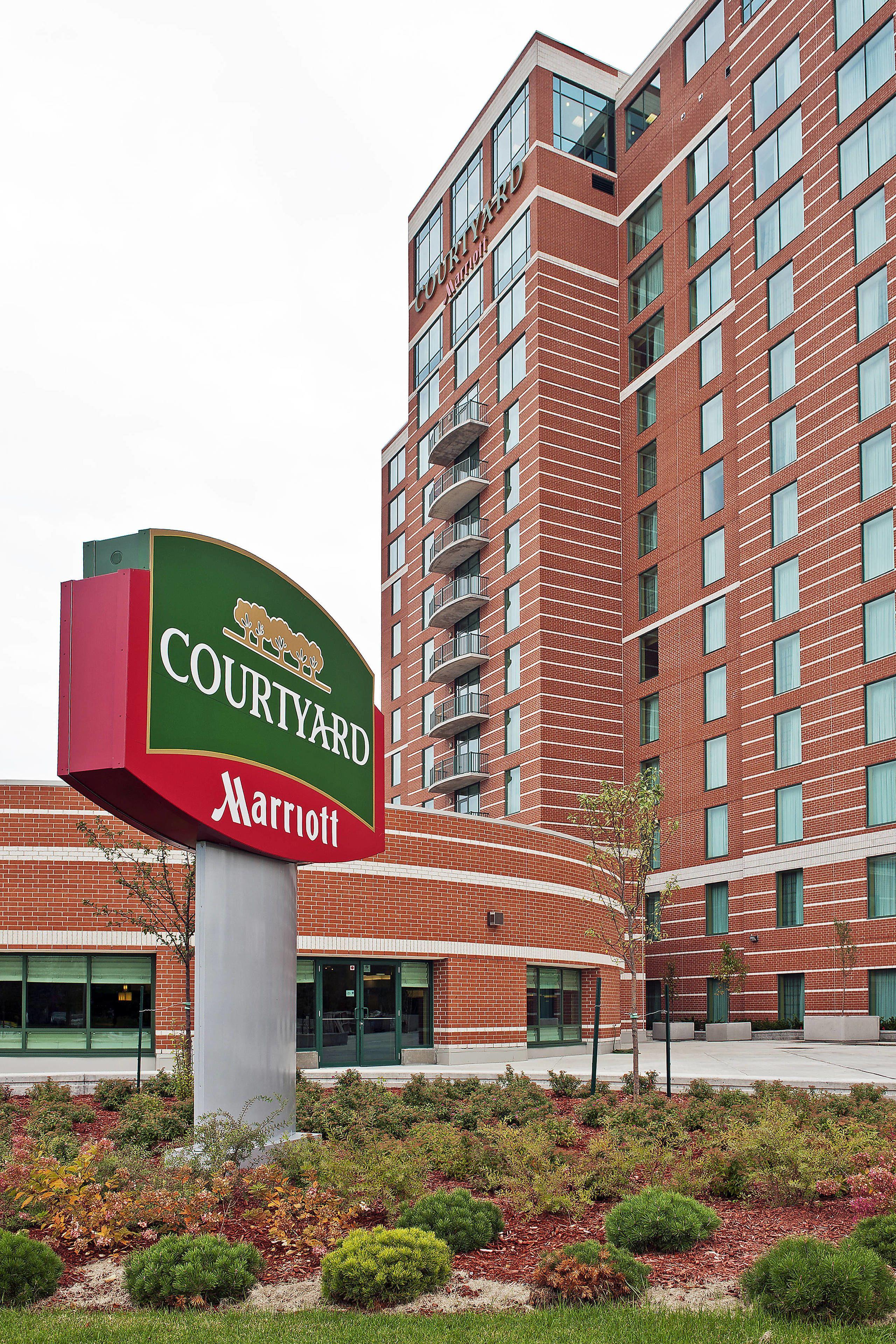 Courtyard By Marriott East Hotel Ottawa