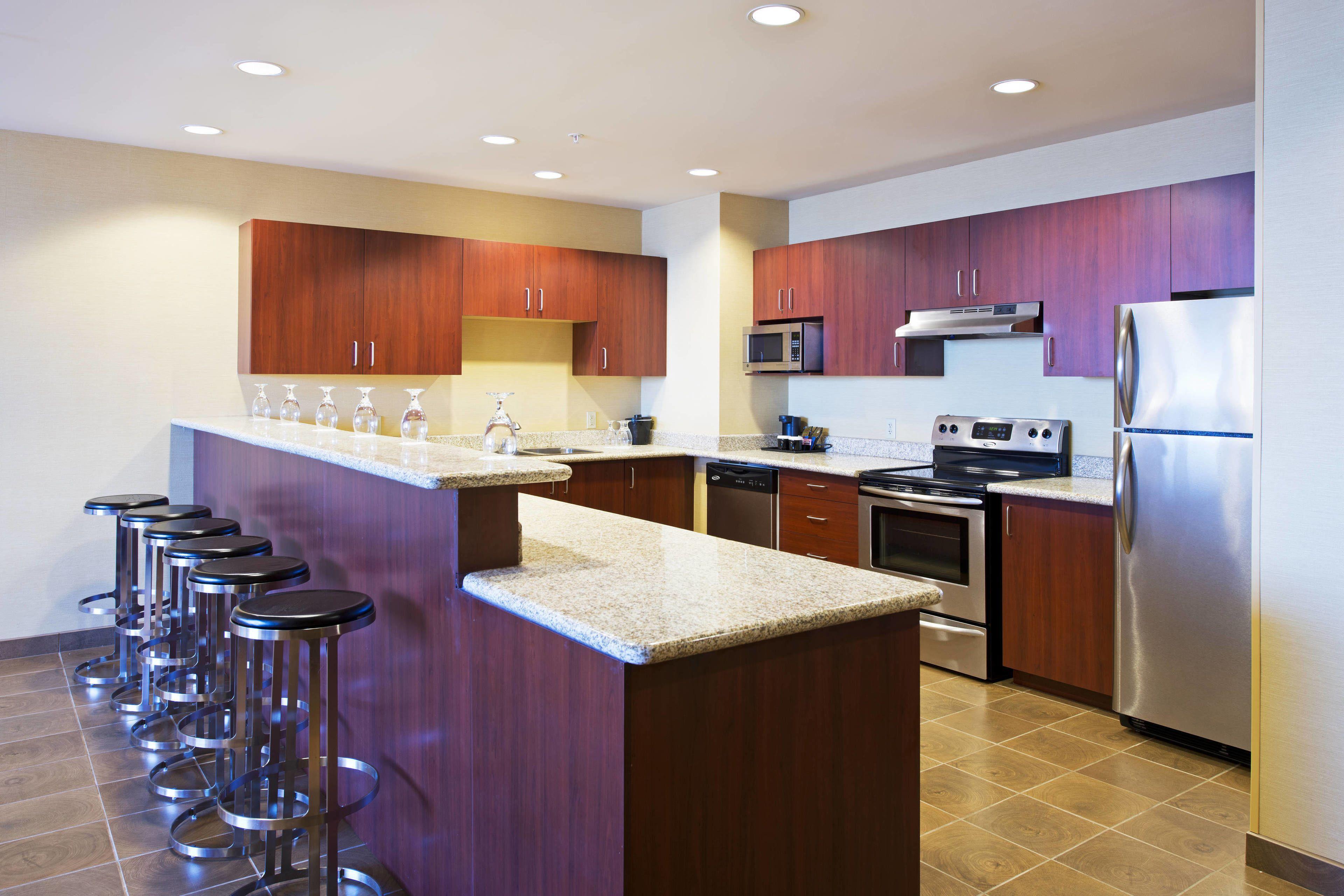 Courtyard By Marriott East 3*