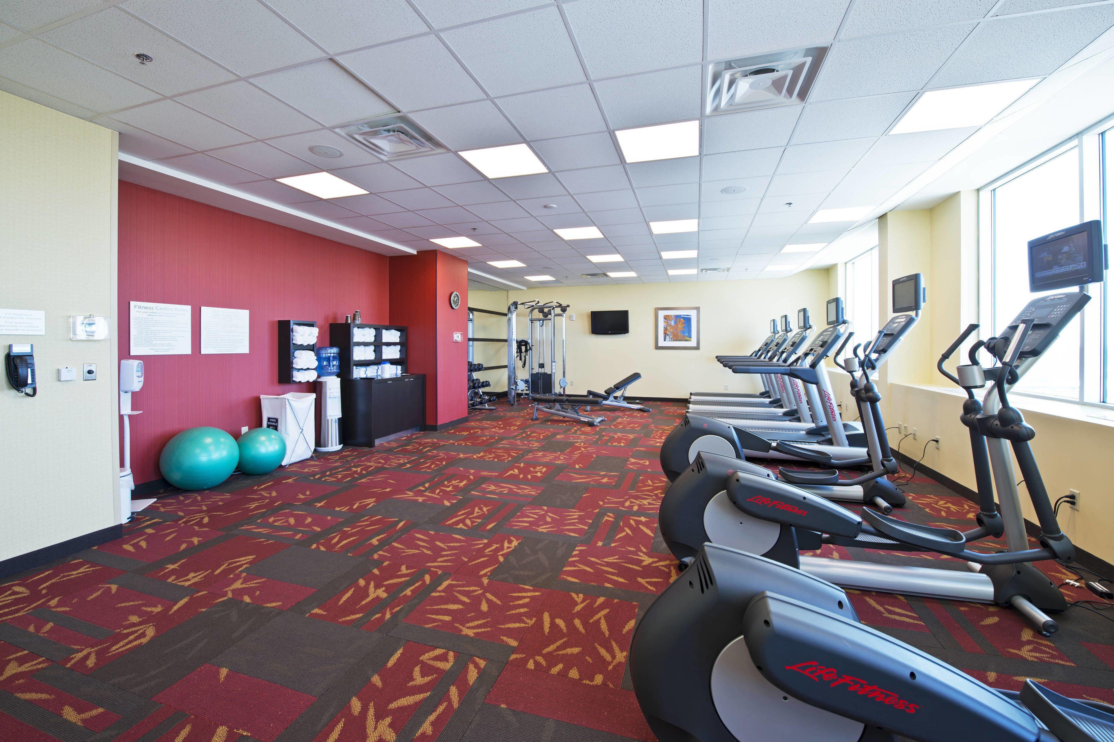 Courtyard By Marriott East