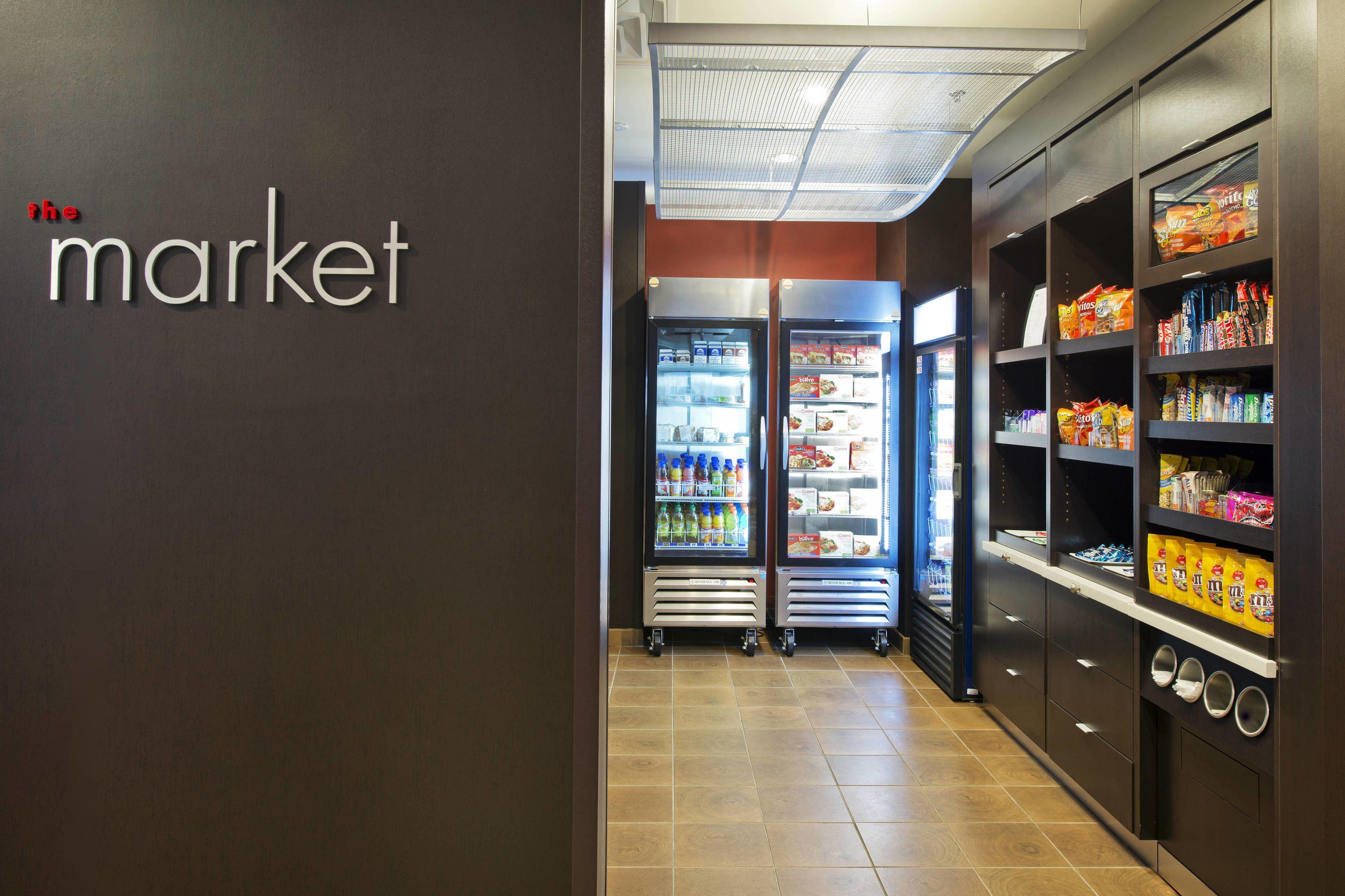 Hotel Courtyard By Marriott East