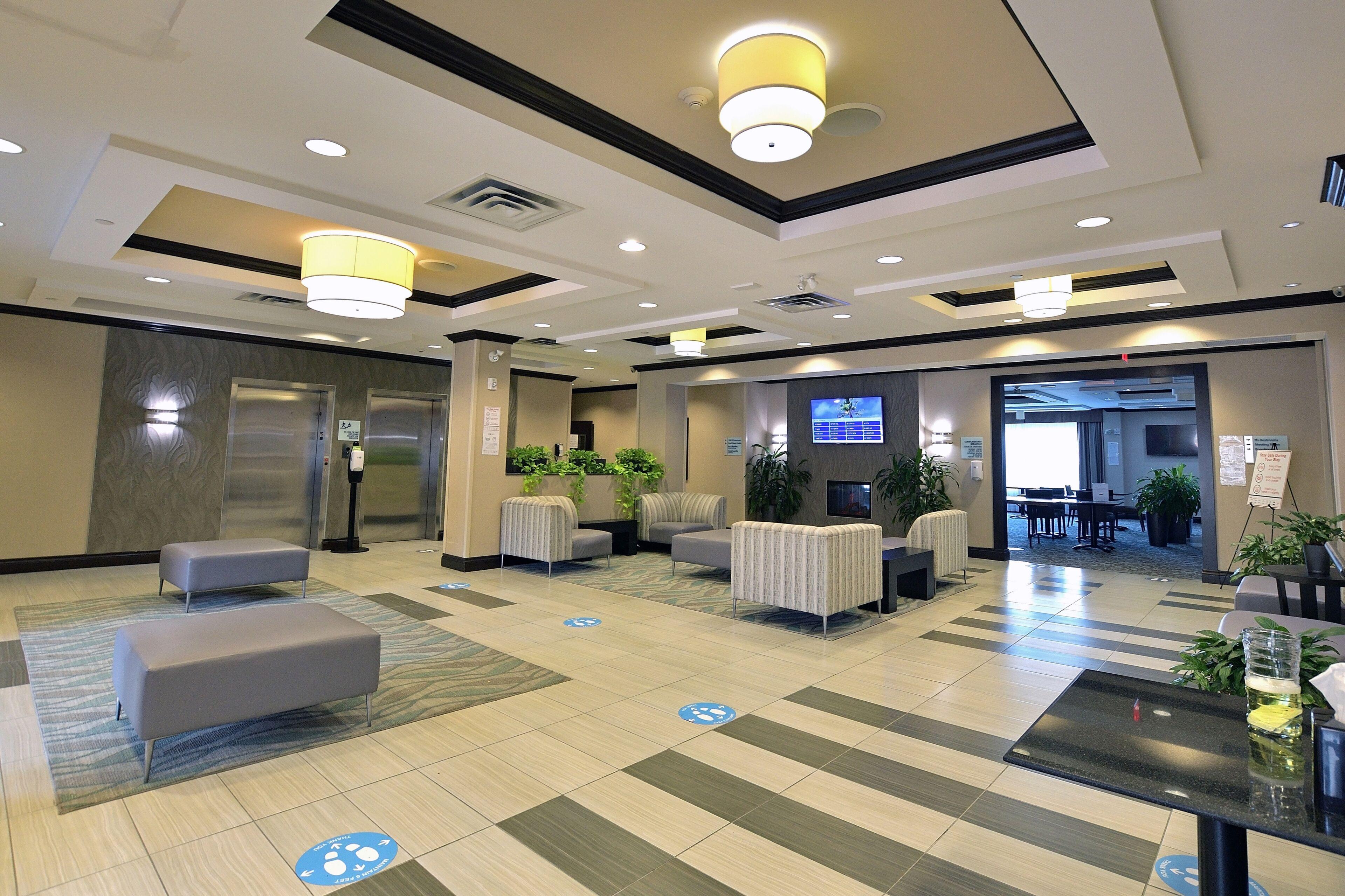 Hotel Express & East-orleans By Ihg 2*