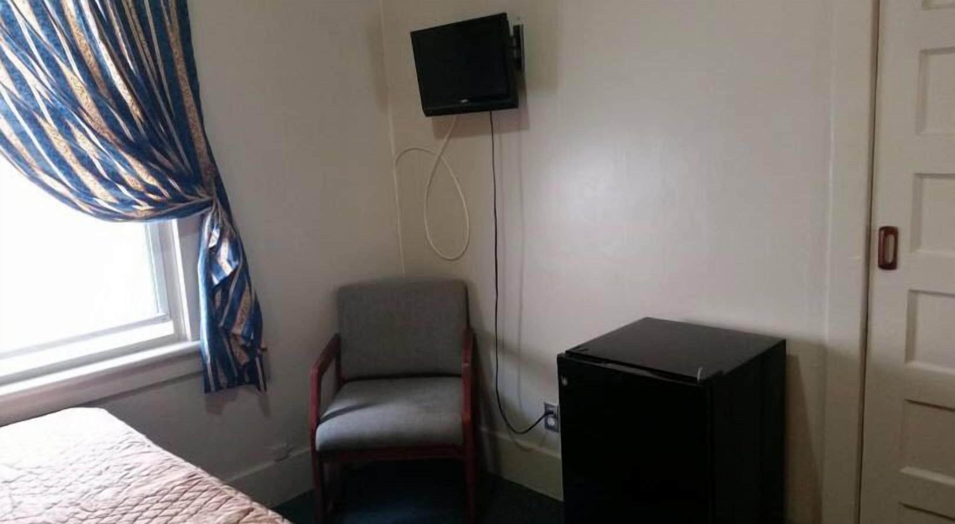 Bed & Breakfast A Voyageur's 3*