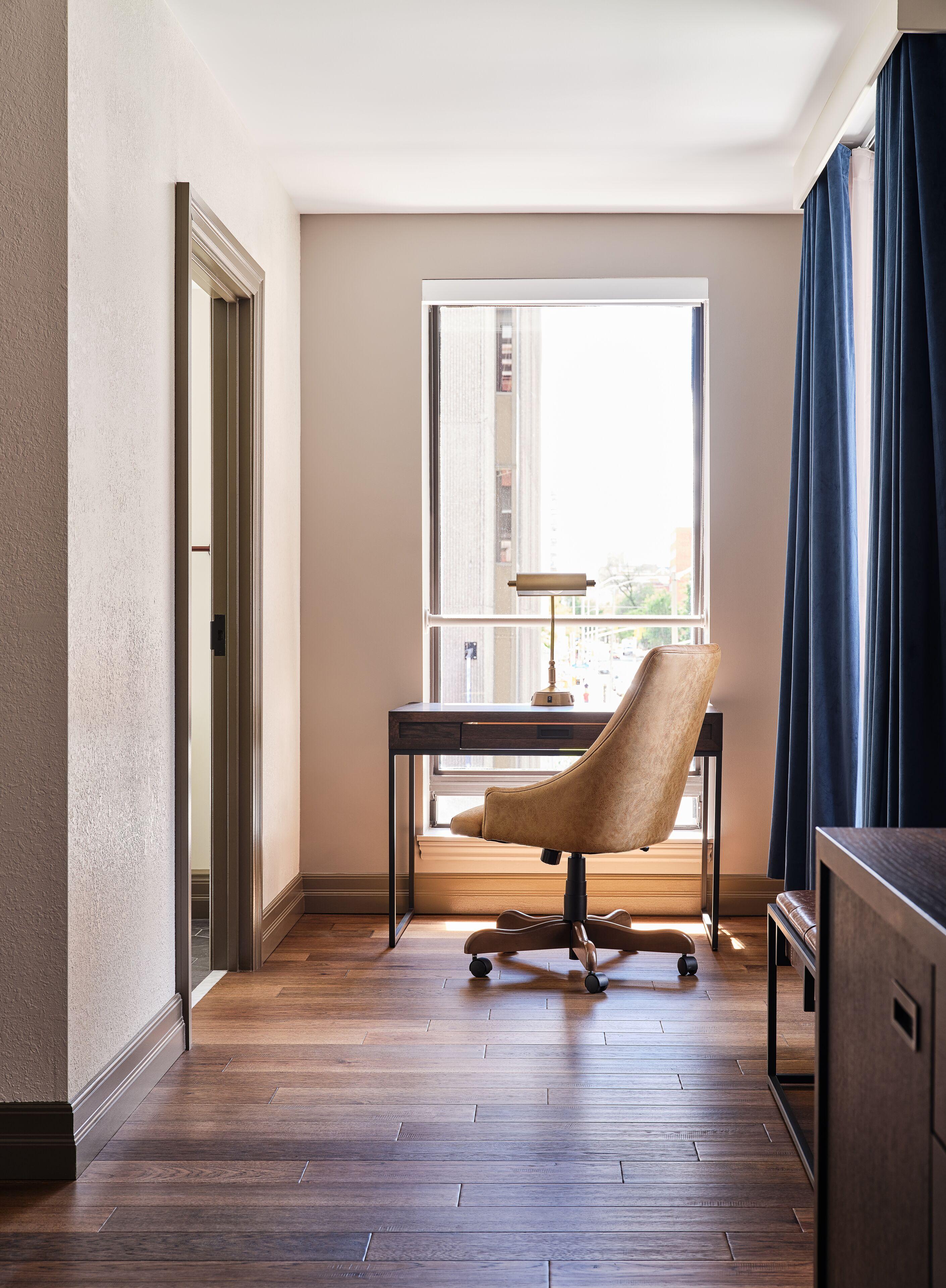 Hotel Metcalfe By Gray Collection