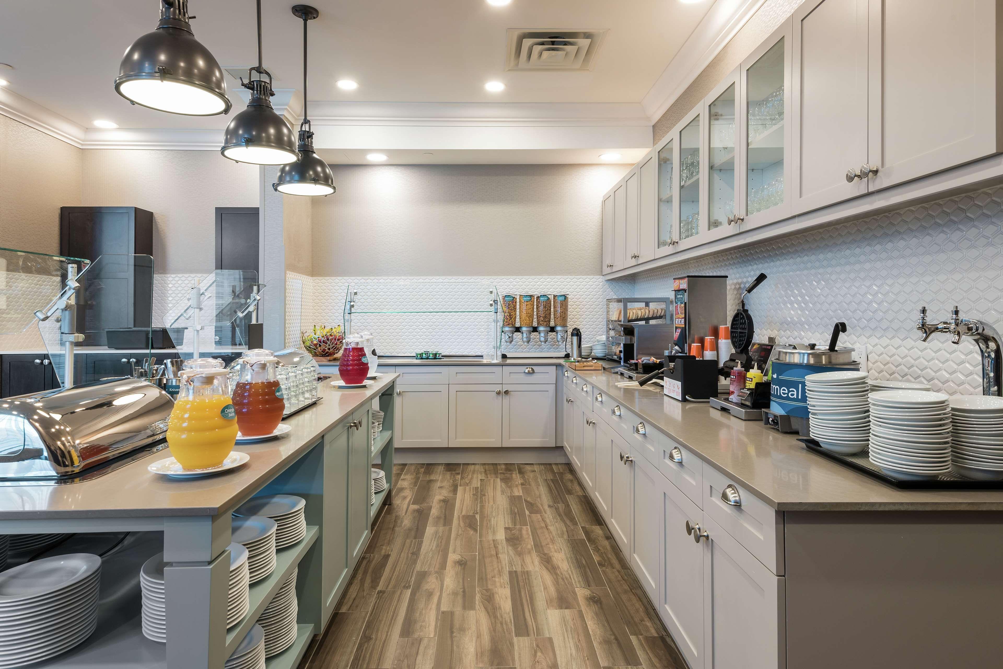 Homewood By Hilton Airport Ottawa