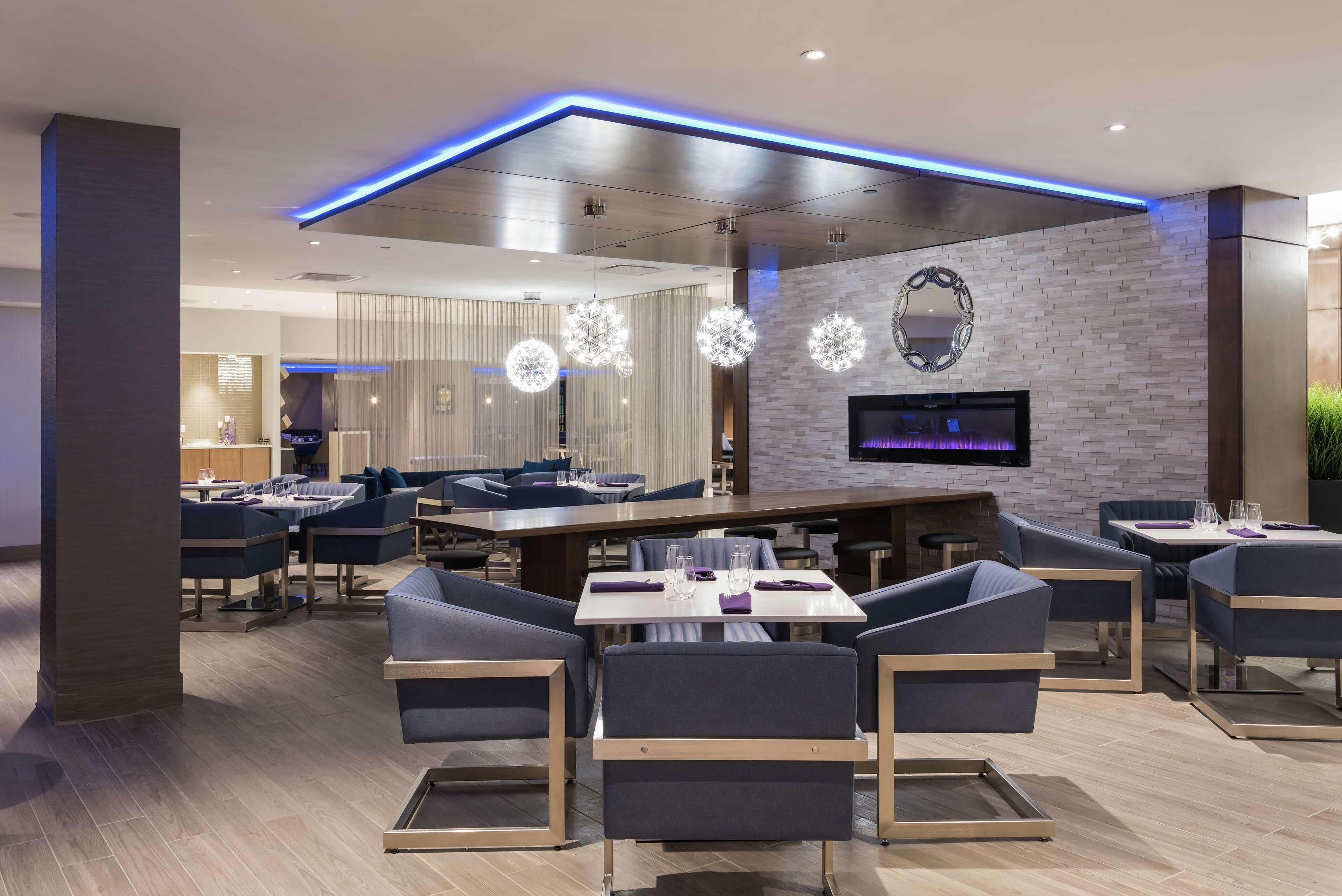 Hotel Homewood By Hilton Downtown Ottawa