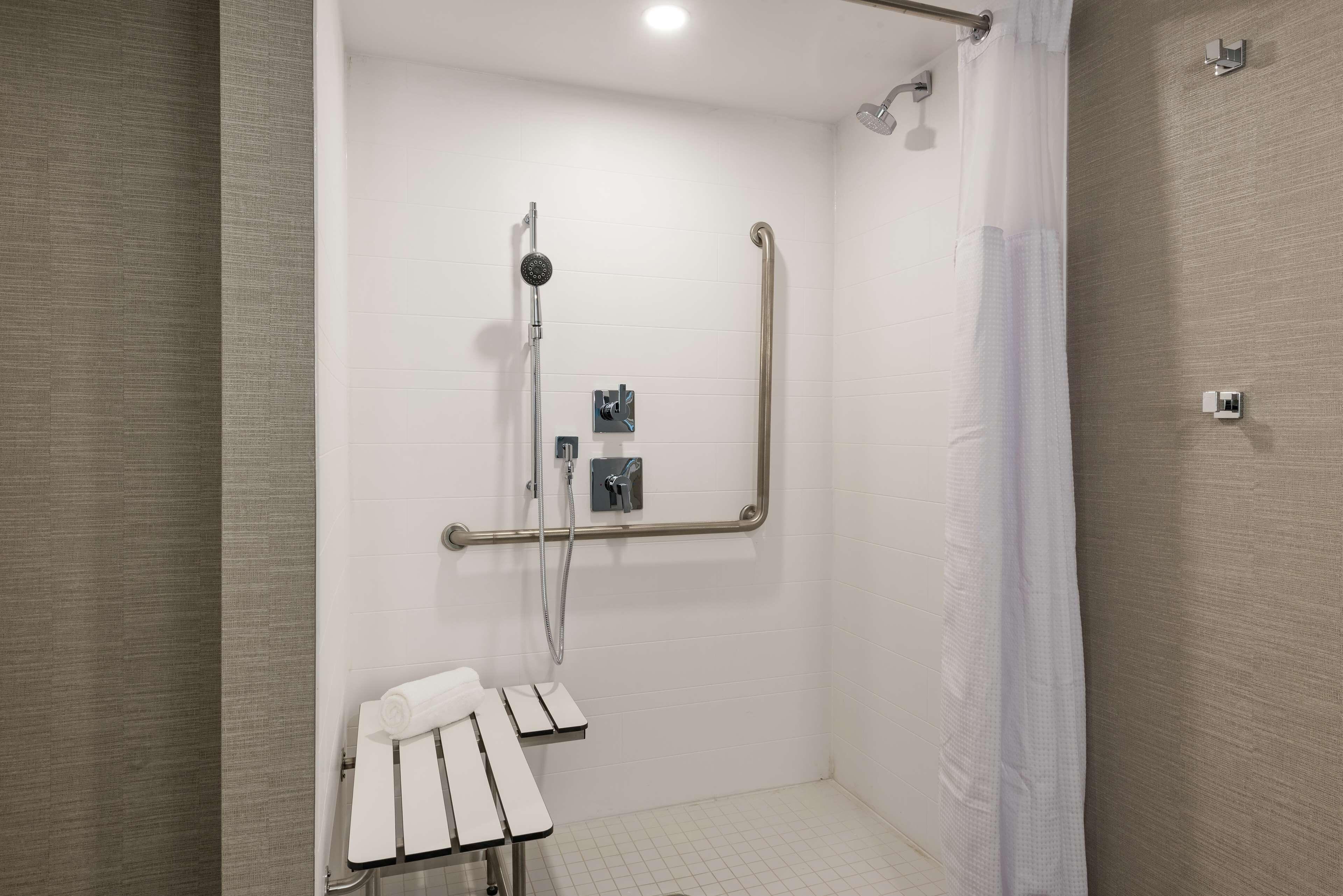 Hotel Homewood By Hilton Downtown 3*