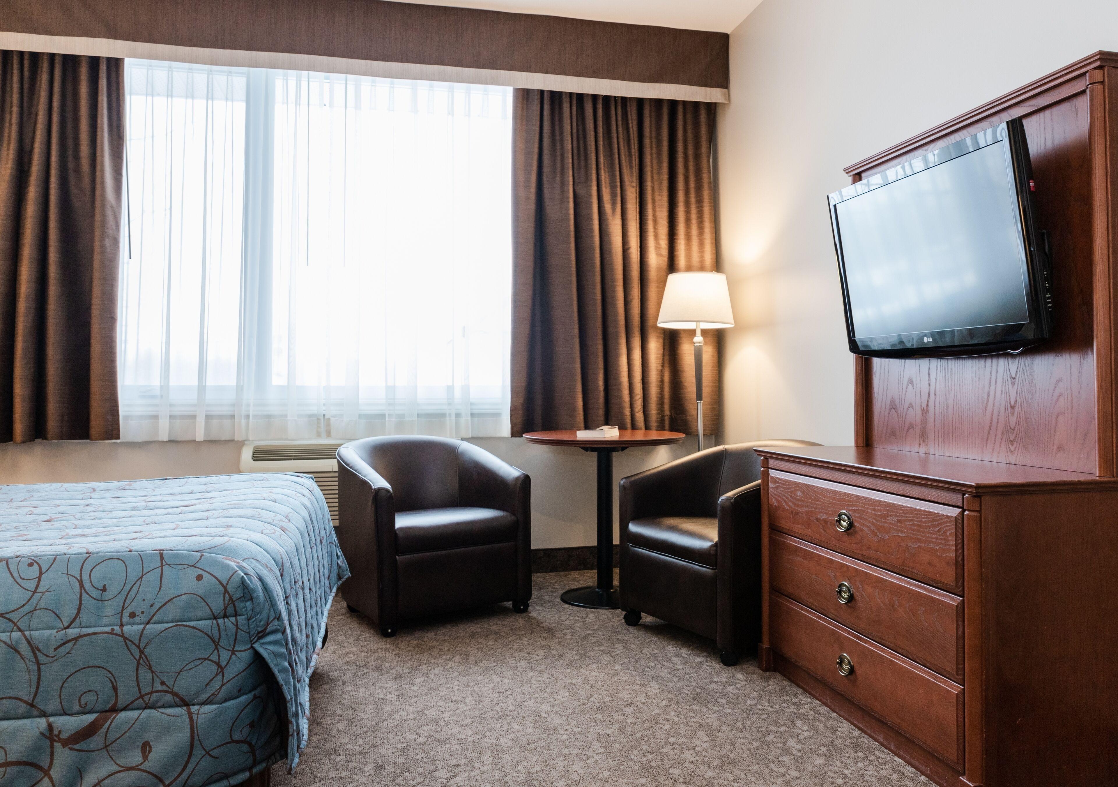 Adam's Airport Motel 3*