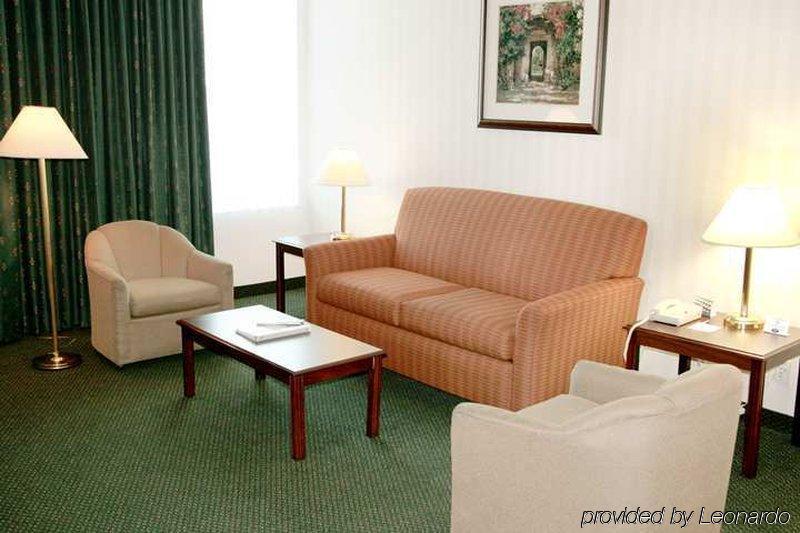 Hampton By Hilton Hotel