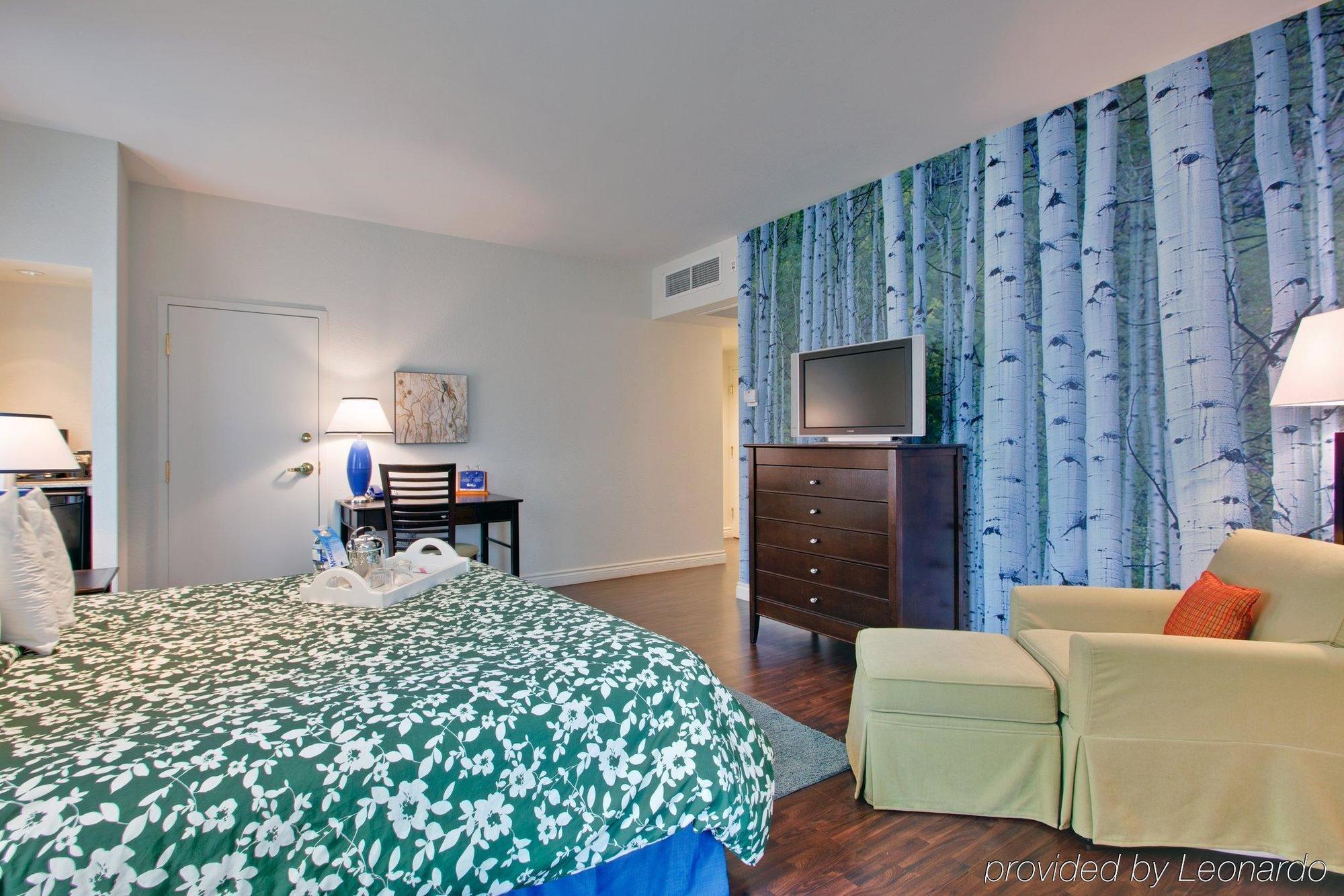 Metcalfe By Gray Collection