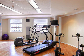 Residence & Conference Centre - Ottawa West Aparthotel