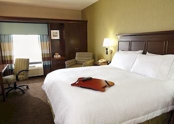 Hampton By Hilton Airport Ottawa