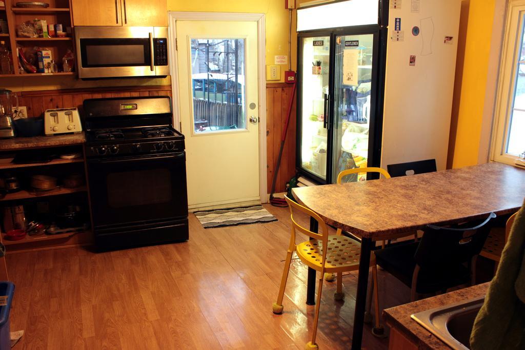 Hostel Backpackers Ottawa