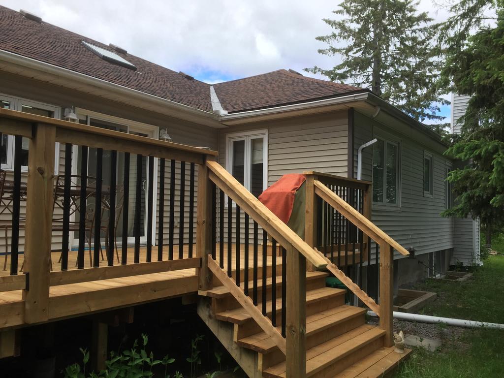 Pine Trees View Bungalow * Ottawa