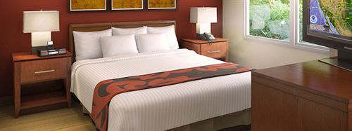 By Marriott Airport Ottawa