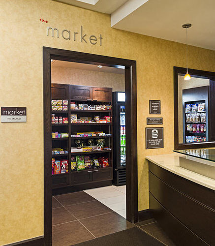 Hotel By Marriott Airport 3*