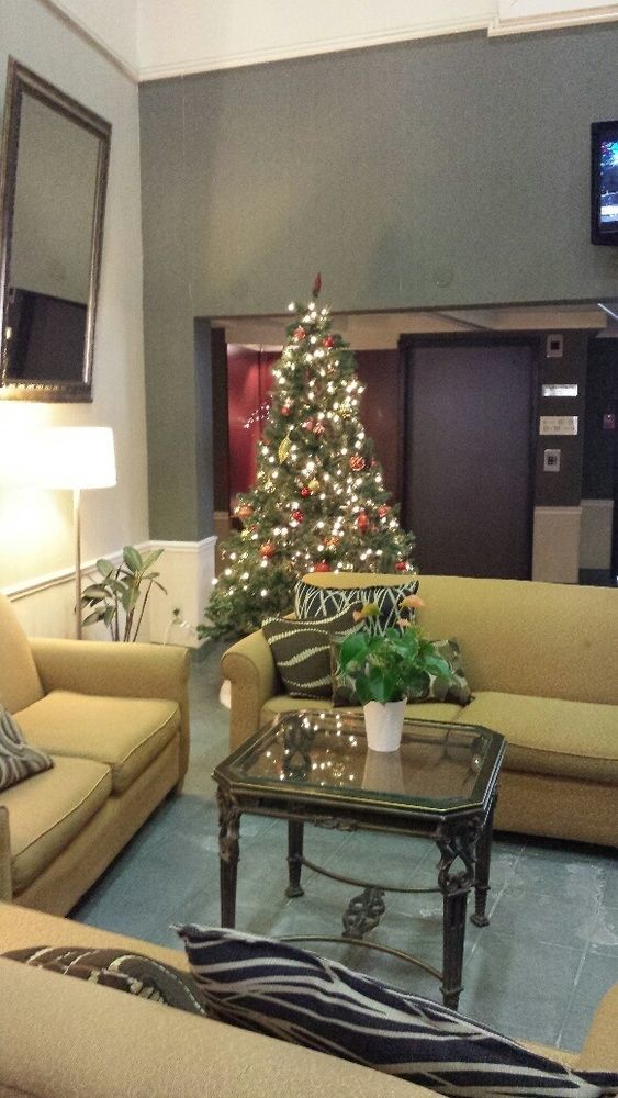 Travelodge By Wyndham East Hotel