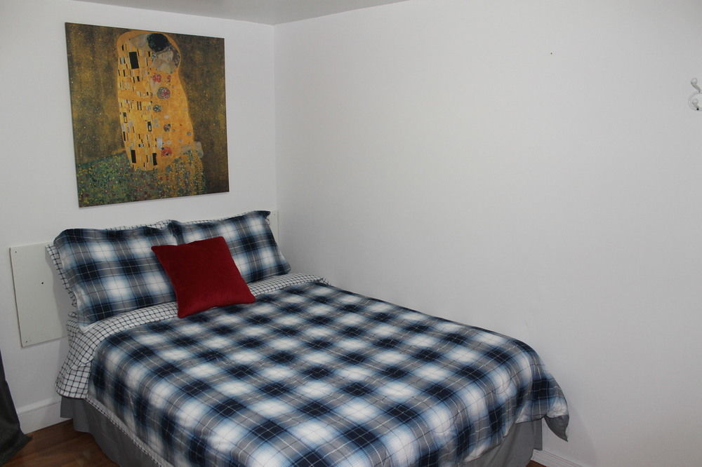 Apartment Adib Apartments 224 Woodroffe Ave *