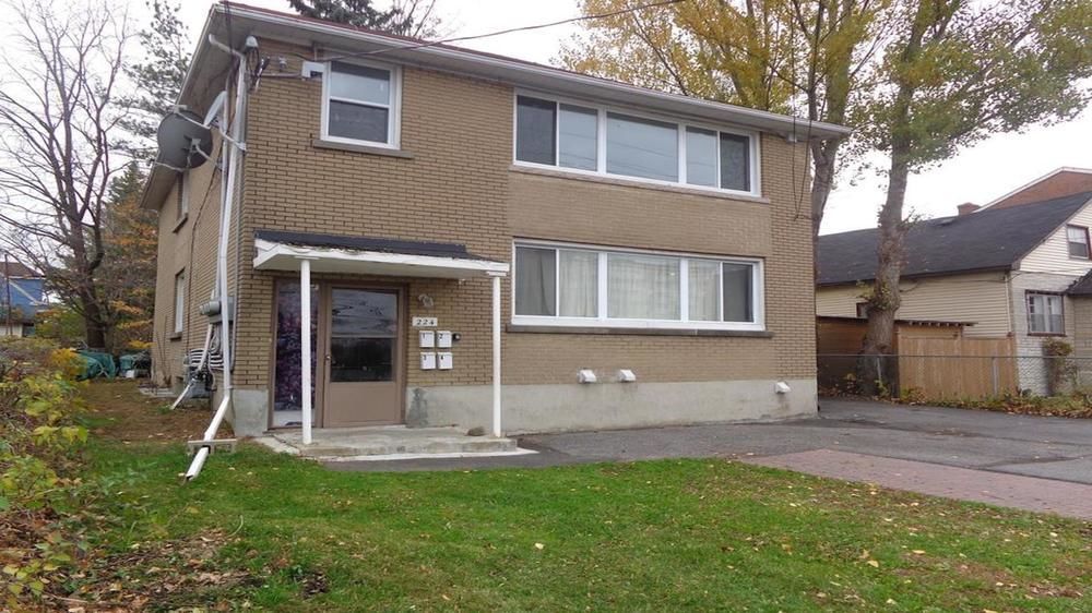 Adib Apartments 224 Woodroffe Ave *