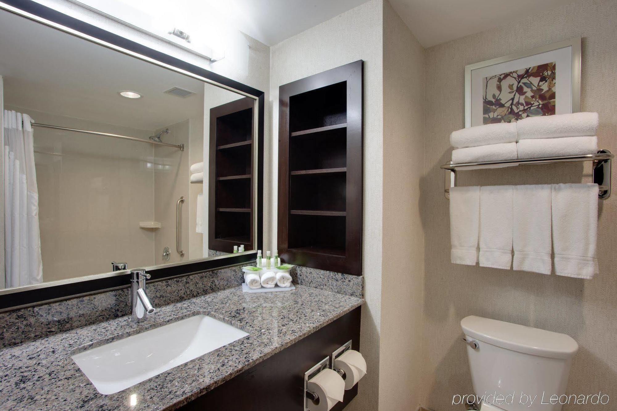 Express & East-orleans By Ihg 2* Ottawa