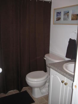 Adib - 362 Friel St, Unit 2 Apartment Ottawa