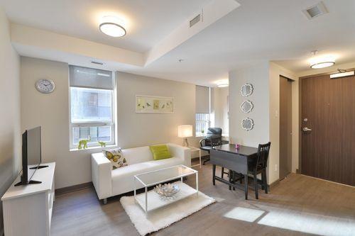 Lisgar Street By Corporate * Ottawa