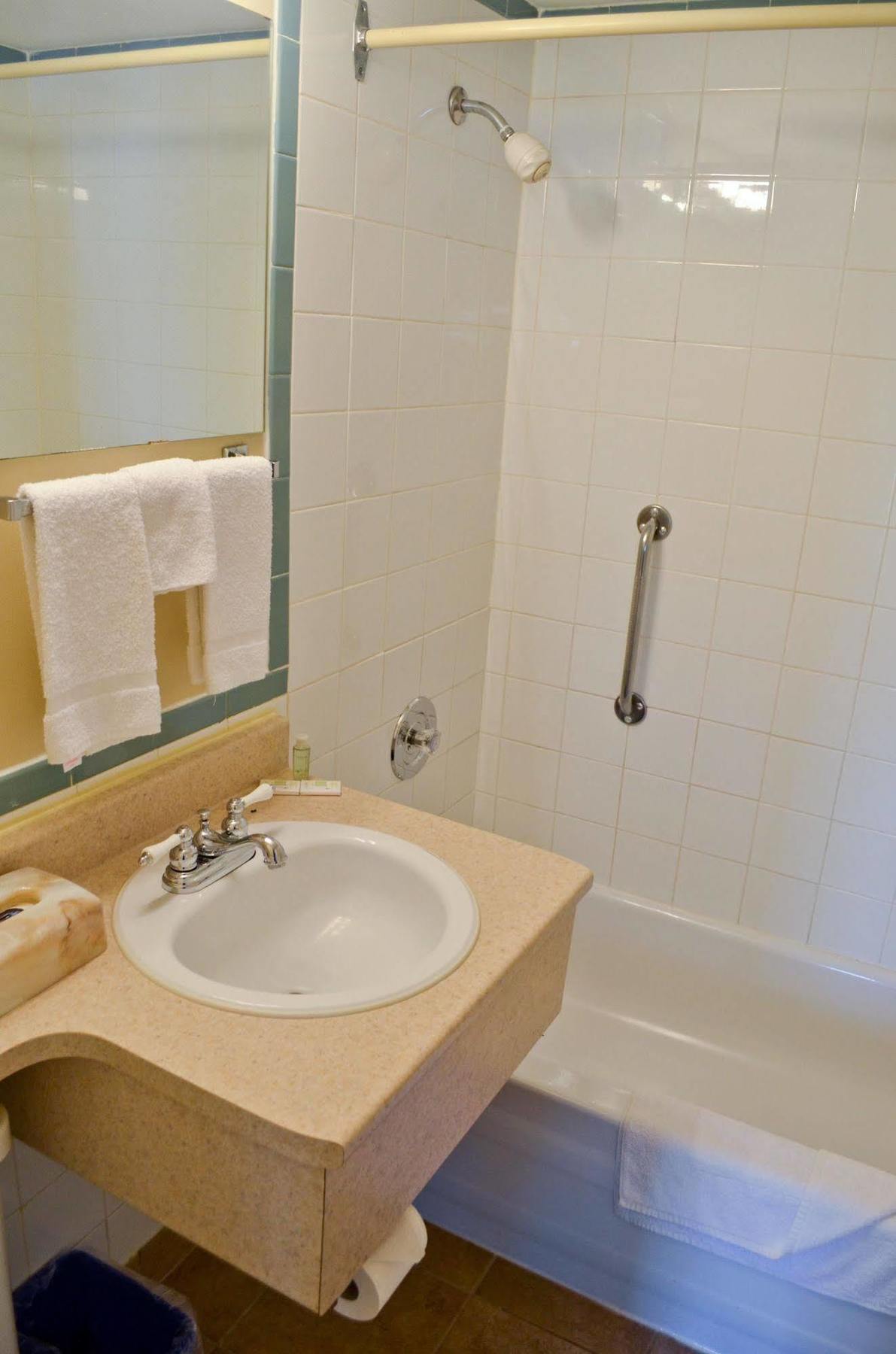 Value Motel Ottawa