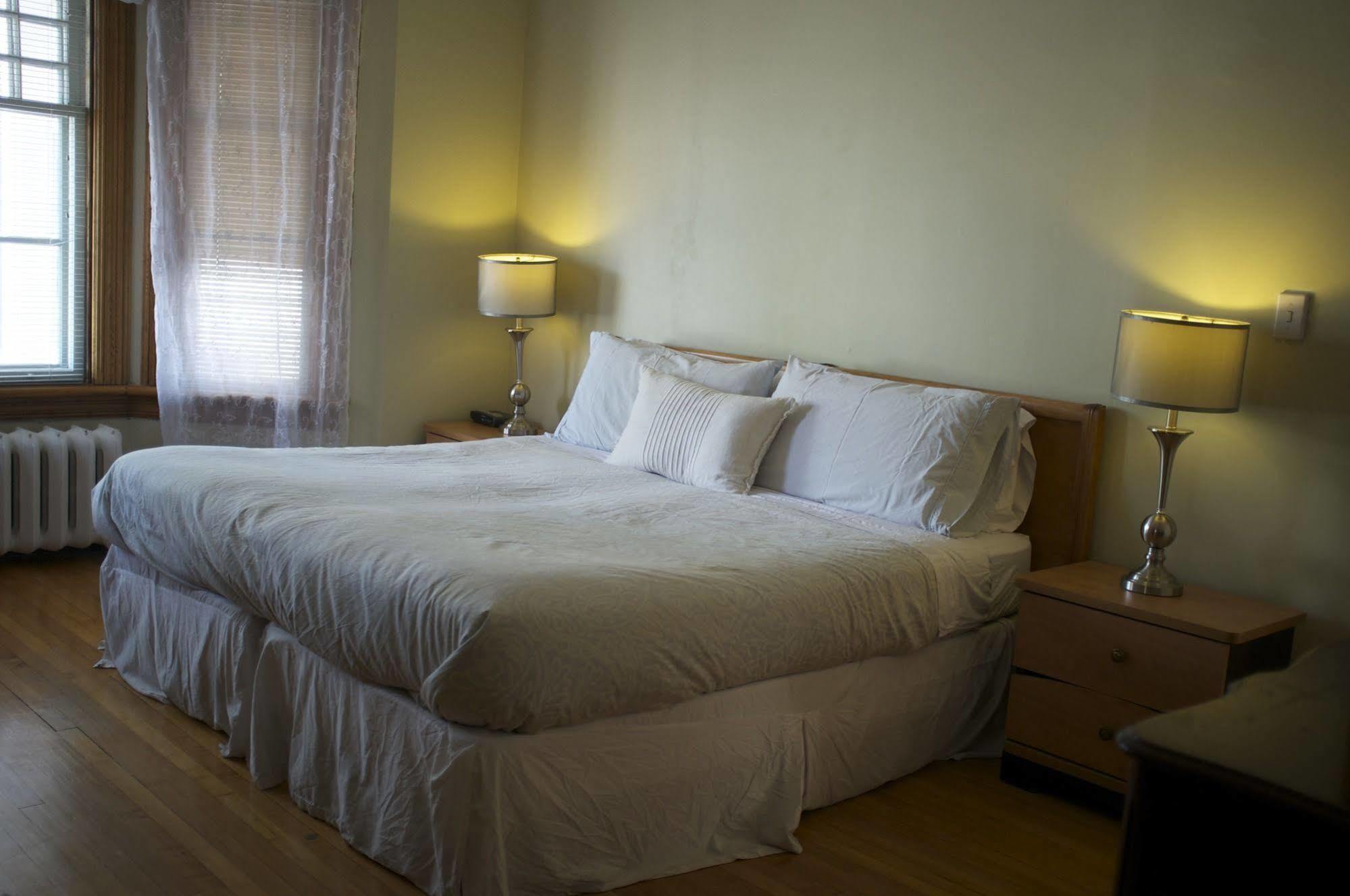 Bed & Breakfast Rideau 3*