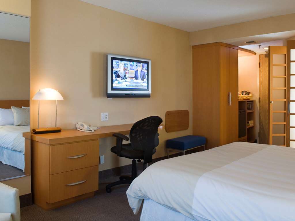 Doubletree By Hilton Downtown 4*