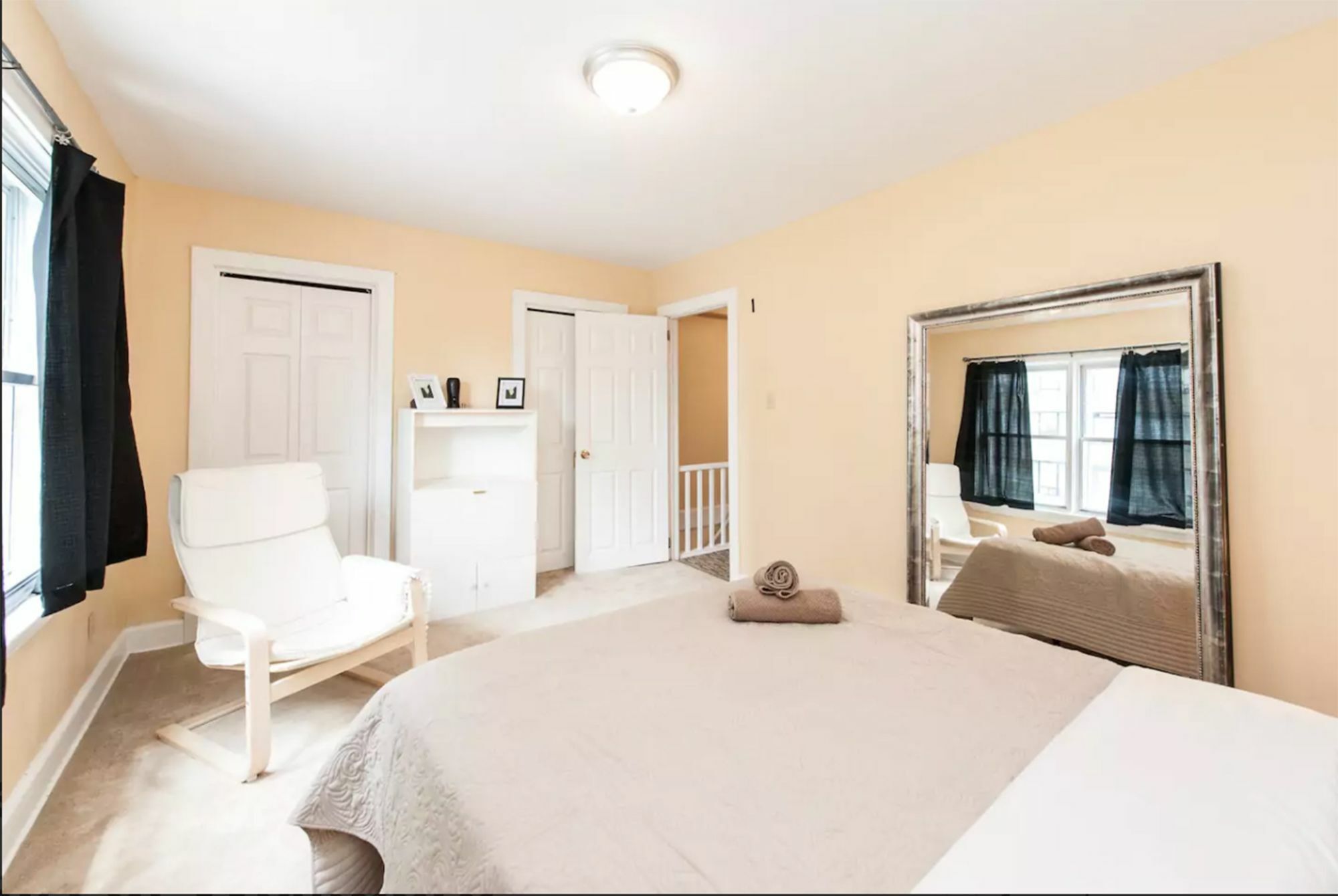 In Trendy & Vibrant Westboro Apartment Ottawa