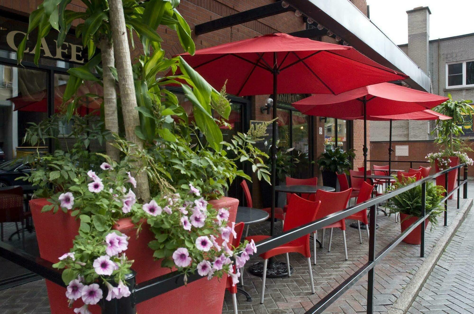 Hotel Cartier Place Ottawa