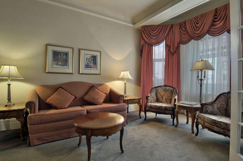 Fairmont Chateau Laurier Hotel