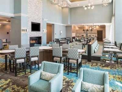 Hotel Homewood By Hilton Airport