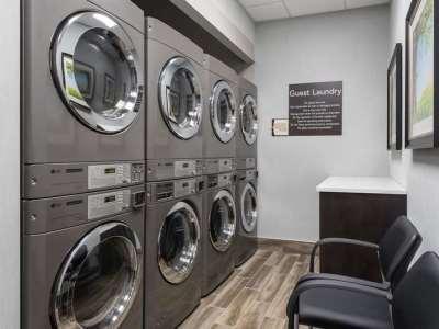 Homewood By Hilton Airport