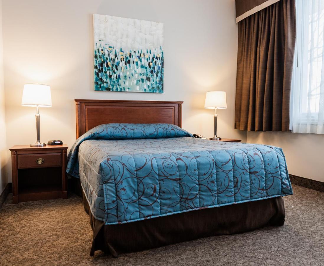 Motel Adam's Airport 3*